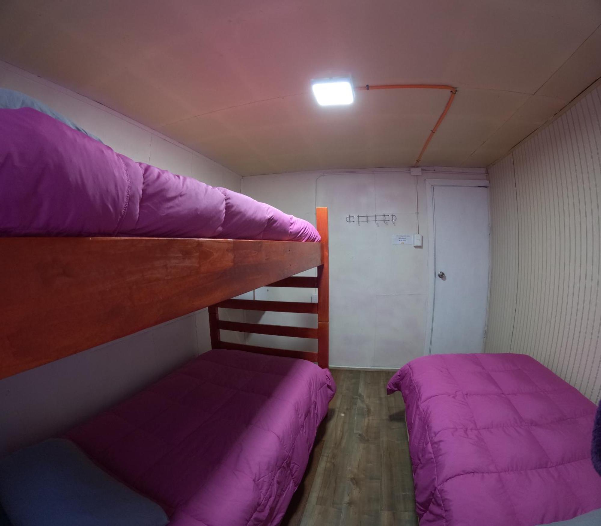 Hostel 53 Sur Puerto Natales Bagian luar foto