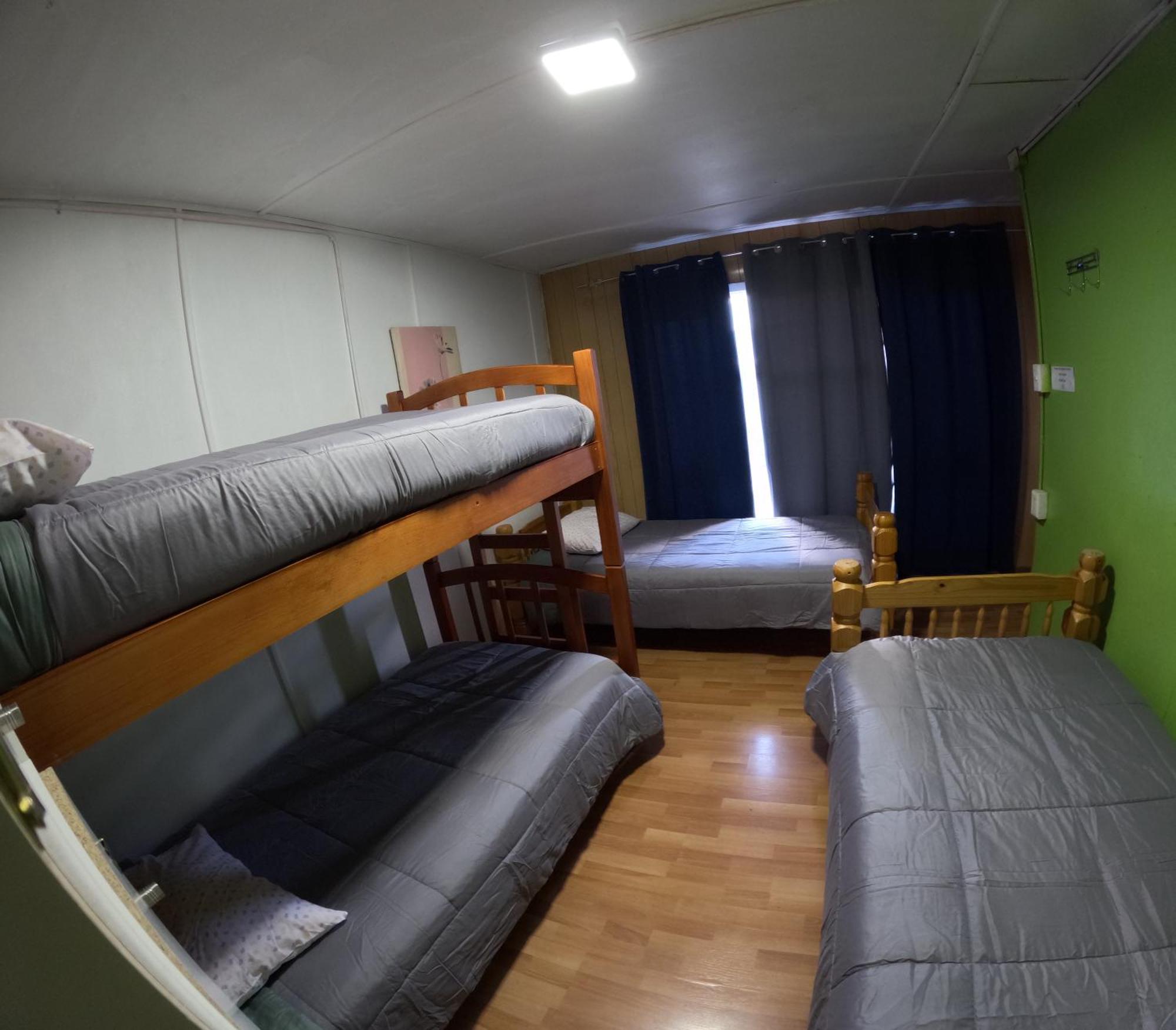 Hostel 53 Sur Puerto Natales Bagian luar foto